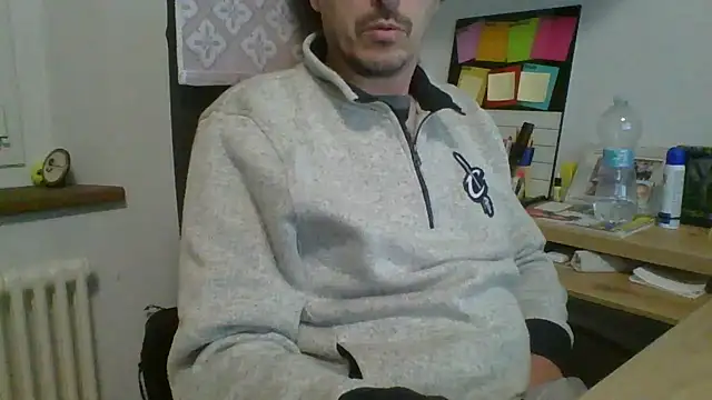 Kawayleo online show from December 1, 2025, 11:21 pm