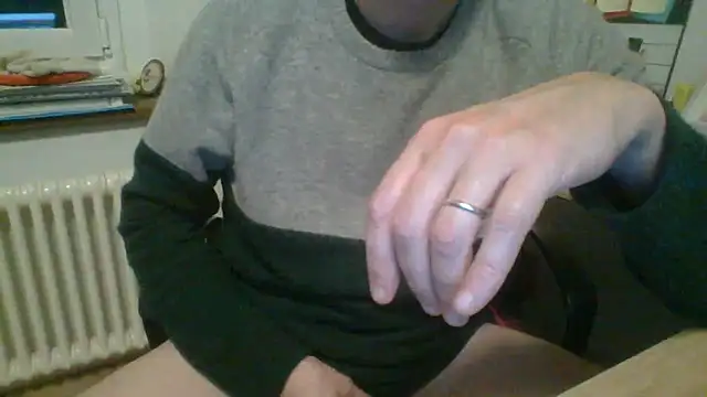 Kawayleo online show from February 3, 2026, 9:53 pm