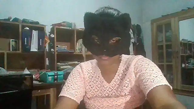 Nora-2003 online show from April 7, 2026, 11:15 pm