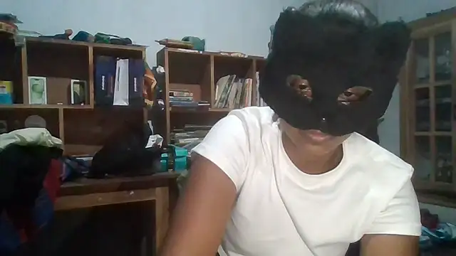 Nora-2003 online show from April 23, 2026, 2:41 pm