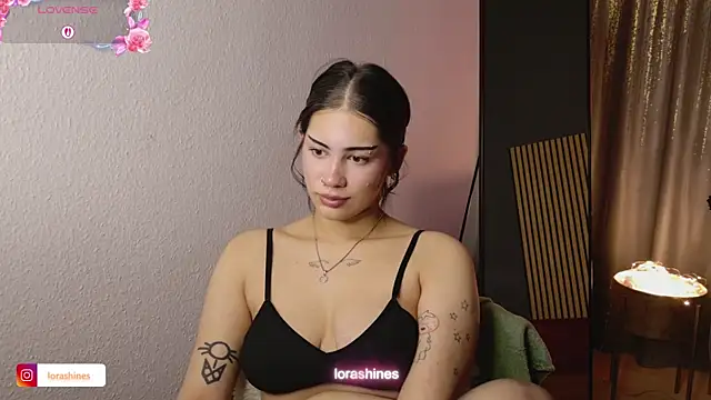 LoraShines online show from March 23, 2026, 7:29 pm