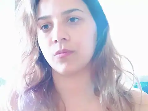 MadisonCharm online show from April 18, 2026, 10:19 am