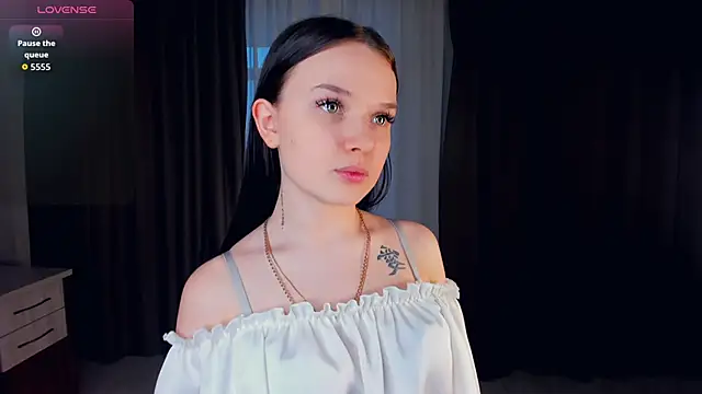 RonnieSchmertz online show from April 21, 2026, 1:42 am