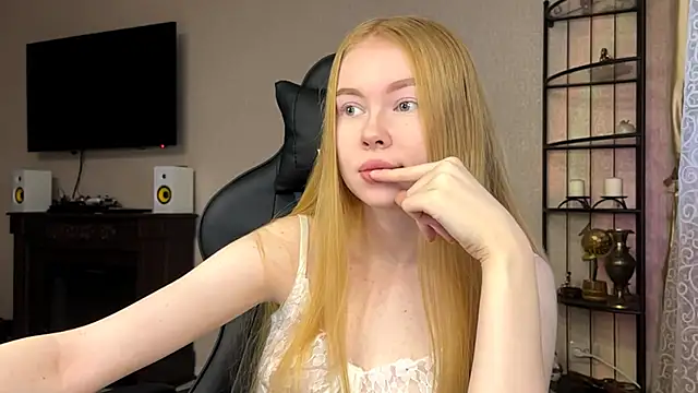 RaguelNicksons online show from November 29, 2025, 5:10 am