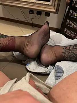 Snapshot of Sexy-feet78 chatting on November 10, 2025, 10:31 pm Sexy-feet78 online show from November 10, 2025, 10:31 pm