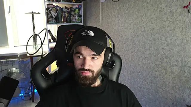 Nik Namee online show from December 2, 2025, 9:25 am