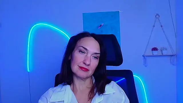 Rosie Rosee online show from December 15, 2025, 12:20 pm