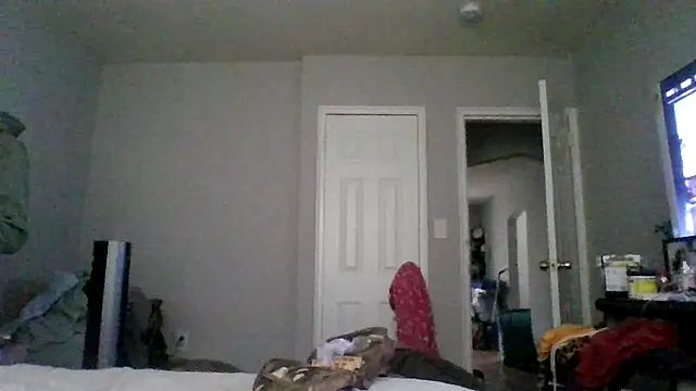 Snapshot of dezzidavill chatting on May 6, 2026, 8:36 pm dezzidavill online show from May 6, 2026, 8:36 pm