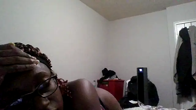 dezzidavill online show from July 25, 2026, 3:37 am
