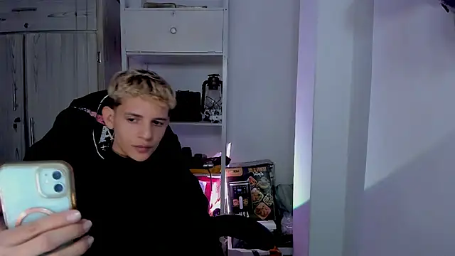 tylernova online show from January 17, 2026, 3:44 am