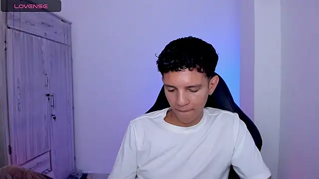 tylernova online show from June 5, 2026, 6:52 am
