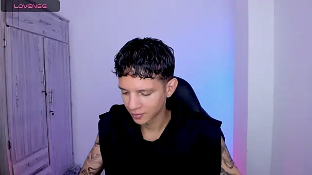 tylernova online show from June 7, 2026, 2:05 am