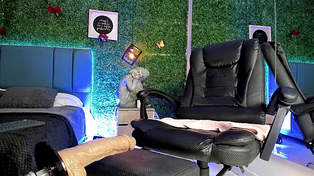 Kiaraa88 online show from May 22, 2026, 8:36 pm