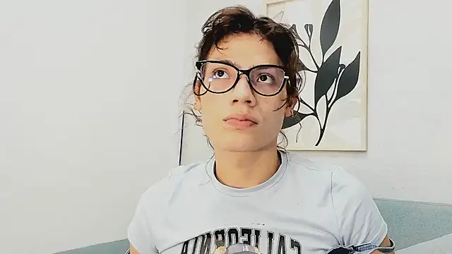 KassMonroe online show from April 16, 2026, 7:58 pm