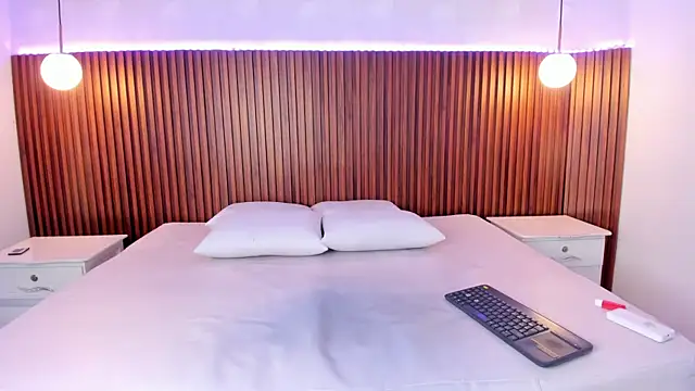 Foxy Kylie online show from November 6, 2025, 7:59 pm