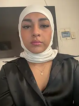 CelestSkyy online show from October 18, 2025, 7:58 pm