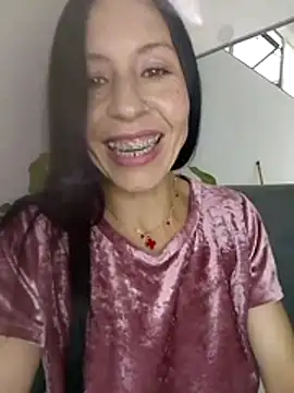 you yuyuu online show from November 4, 2025, 5:01 pm