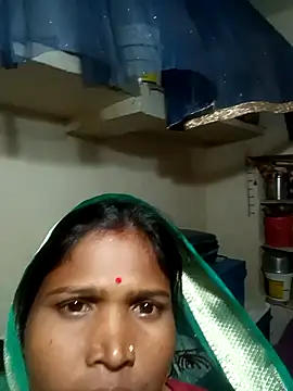 Snapshot of Hot_hat chatting on October 10, 2025, 3:33 pm Hot hat online show from October 10, 2025, 3:33 pm