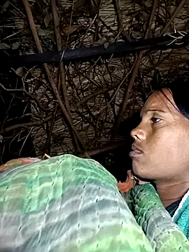 Cutsedi3 online show from November 19, 2025, 11:05 pm