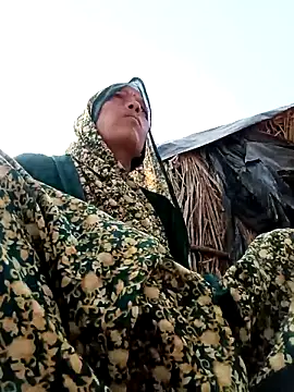 Cutsedi3 online show from November 28, 2025, 9:56 am