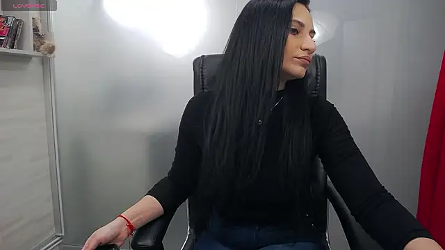 YaraXCox online show from March 3, 2026, 3:23 am