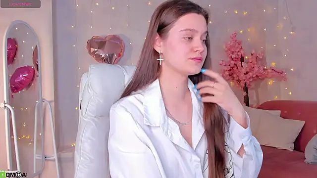 Renesmy Black online show from February 12, 2026, 11:44 pm