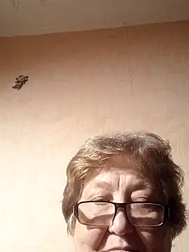 Katherine735 online show from October 13, 2025, 9:48 pm