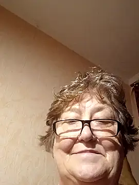 Katherine735 online show from October 21, 2025, 9:37 pm