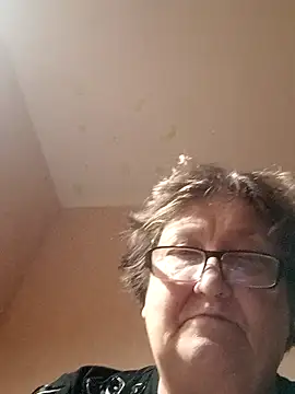 Katherine735 online show from November 16, 2025, 8:25 pm