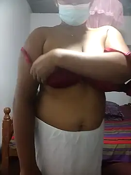 HarshiStar7 online show from May 6, 2026, 9:42 pm
