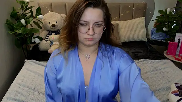 Snapshot of Briarx chatting on June 16, 2026, 7:49 pm Briarx online show from June 16, 2026, 7:49 pm
