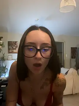 Snapshot of honeymalou chatting on October 30, 2025, 6:08 pm honeymalou online show from October 30, 2025, 6:08 pm
