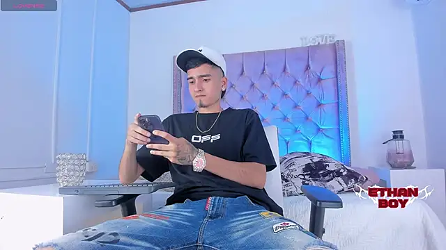 Ethan Boy  online show from November 29, 2025, 9:29 pm