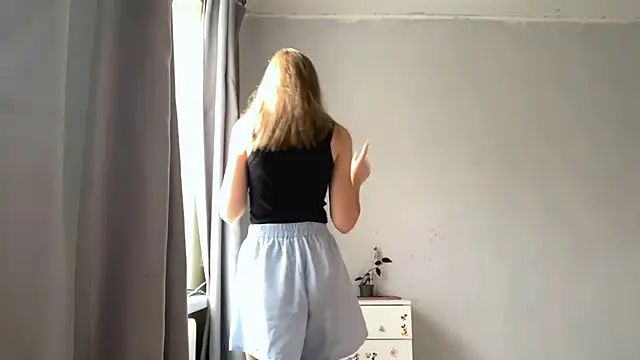  petaI online show from October 21, 2025, 6:14 am