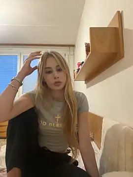 Snapshot of JudithCarly chatting on November 2, 2025, 3:47 pm JudithCarly online show from November 2, 2025, 3:47 pm