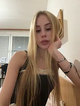 Snapshot of JudithCarly chatting on November 5, 2025, 10:21 pm JudithCarly online show from November 5, 2025, 10:21 pm