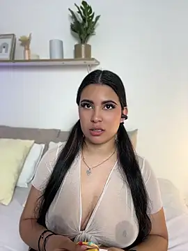 shainadavis online show from April 25, 2026, 3:09 am