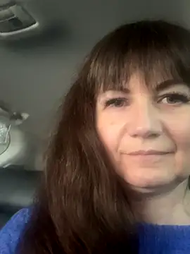 Butterfly8385 online show from November 9, 2025, 12:14 pm