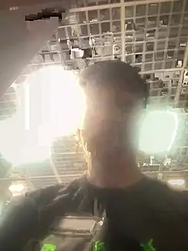 Butterfly8385 online show from April 21, 2026, 7:39 pm