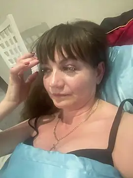 Snapshot of Butterfly8385 chatting on June 10, 2026, 8:30 pm Butterfly8385 online show from June 10, 2026, 8:30 pm