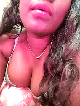 Lovely Payal online show from February 2, 2026, 3:22 pm