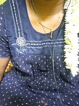 Snapshot of tamil_kanaka chatting on May 5, 2026, 4:31 am tamil kanaka online show from May 5, 2026, 4:31 am