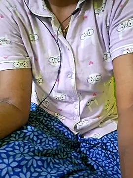 Snapshot of tamil_kanaka chatting on June 6, 2026, 1:32 am tamil kanaka online show from June 6, 2026, 1:32 am