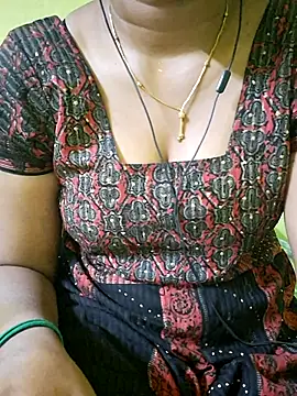 Snapshot of tamil_kanaka chatting on July 13, 2026, 8:39 am tamil kanaka online show from July 13, 2026, 8:39 am