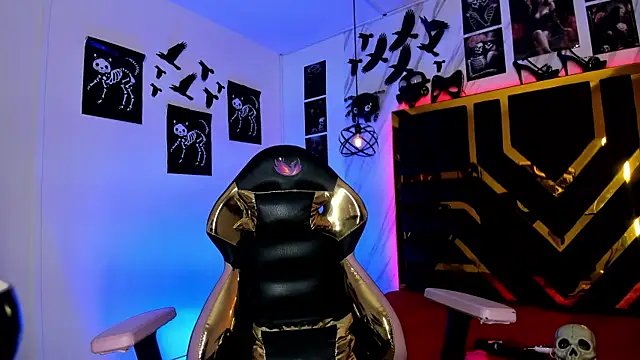 Evangelinejoness  online show from November 27, 2025, 11:45 am