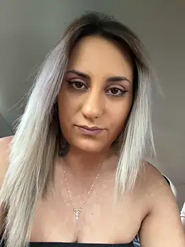 SinfulLovers33 online show from November 16, 2025, 10:43 am