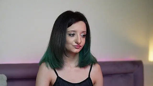 JoelleApril online show from March 12, 2026, 9:32 pm