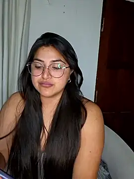 morenalatinaa online show from January 17, 2026, 5:01 am