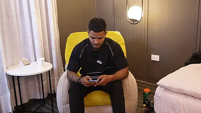 Reik Vonn online show from April 9, 2026, 11:59 am