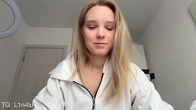 AIicaparkerc online show from April 4, 2026, 2:14 pm